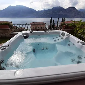 Bmp Deluxe 2 Jacuzzi Riscaldata Privata Vista Di Garda Brenzone sul Garda