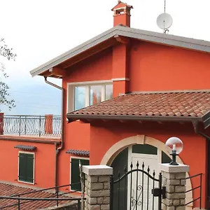 3* Bed & Breakfast Lil